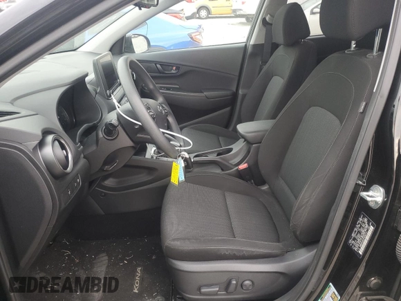 2023 Hyundai Kona SEL с VIN KM8K6CAB7PU936771, выставлен на аукционе Copart как лот 53339705 с пробегом 9 055 миль миль и Списание • Salvage title. История ставок и продаж доступна на DreamBid. Изображение 7.