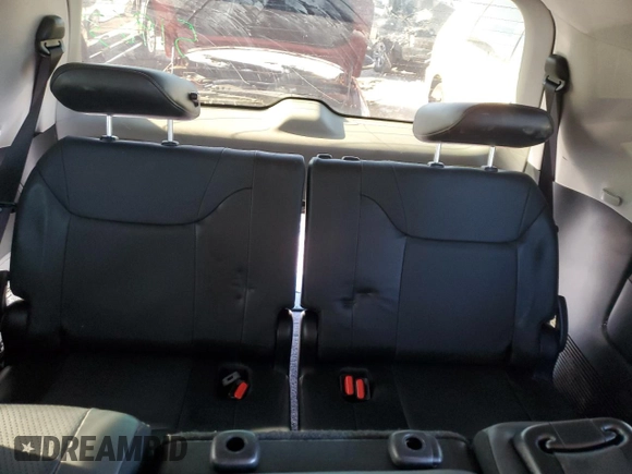 2016 Lexus LX 570 z VIN JTJHY7AXXG4202425, wystawiony jako Copart lot #45729455 z przebiegiem 156 666 mil mil oraz Szkoda całkowita • Salvage title. Historia ofert i sprzedaży dostępna na DreamBid. Obrazek 10.