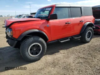 2023 Ford Bronco z VIN 1FMEE5DH5PLB93397, wystawiony jako Copart lot #55642625 z przebiegiem 30 731 mil mil oraz Szkoda całkowita • Salvage title. Historia ofert i sprzedaży dostępna na DreamBid. Obrazek 1.