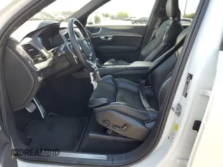 2017 Volvo XC90 R-Design with VIN YV4A22PM8H1186232, listed as a Copart auction lot 58833304 with 63,891 mi miles and Clean title. Bid and sale history available at DreamBid. Image 7.