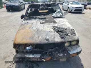 1987 BMW 3 Series z VIN WBABB2303H1943139, wystawiony jako Copart lot #65233074 z przebiegiem Nie podano mil oraz Nie do naprawy • Non repairable. Historia ofert i sprzedaży dostępna na DreamBid. Obrazek 5.