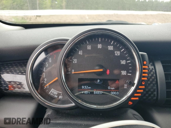2015 MINI Hardtop S z VIN WMWXP7C53F2A34814, wystawiony jako Copart lot #52589615 z przebiegiem 84 837 mil mil oraz Szkoda całkowita • Salvage title. Historia ofert i sprzedaży dostępna na DreamBid. Obrazek 9.