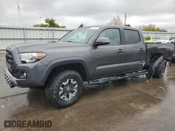 2017 Toyota Tacoma SR5 z VIN 3TMDZ5BN1HM030372, wystawiony jako Copart lot #54547985 z przebiegiem 67 663 mil mil oraz Szkoda całkowita • Salvage title. Historia ofert i sprzedaży dostępna na DreamBid. Obrazek 1.