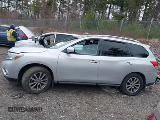 2016 Nissan Pathfinder S with VIN 5N1AR2MM7GC609075, listed as a IAAI auction lot 41936684 with 114,968 mi miles and . Bid and sale history available at DreamBid. Image 15.