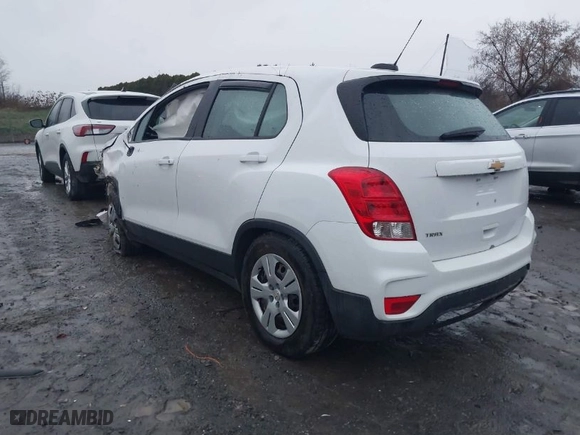 2018 Chevrolet Trax LS with VIN 3GNCJKSB4JL359190, listed as a IAAI auction lot 40917236 with 80,254 mi miles. Bid and sale history available at carsss.com. Image 3.