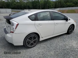 2010 Toyota Prius II z VIN JTDKN3DU6A0026709, wystawiony jako Copart lot #57300385 z przebiegiem Nie podano mil oraz Szkoda całkowita • Salvage title. Historia ofert i sprzedaży dostępna na DreamBid. Obrazek 3.