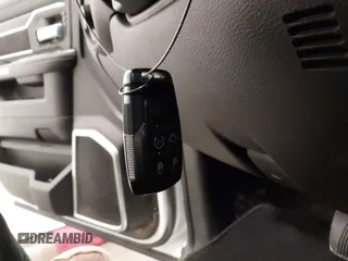 2019 Ram 2500 Laramie z VIN 3C6UR5FL7KG657180, wystawiony jako IAAI lot #41714476 z przebiegiem 97 334 mil mil oraz . Historia ofert i sprzedaży dostępna na DreamBid. Obrazek 11.