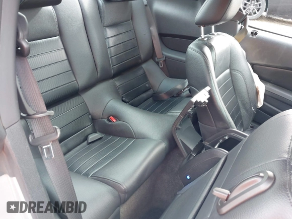 2011 Ford Mustang GT with VIN 1ZVBP8CF2B5132540, listed as a IAAI auction lot 41419804 with 191,934 mi miles. Bid and sale history available at carsss.com. Image 8.