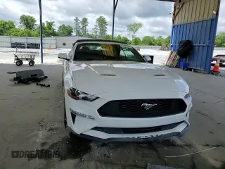 2019 Ford Mustang EcoBoost z VIN 1FATP8UH4K5159932, wystawiony jako Copart lot #61197205 z przebiegiem 72 249 mil mil oraz Szkoda całkowita • Salvage title. Historia ofert i sprzedaży dostępna na DreamBid. Obrazek 13.