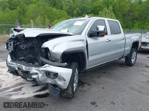 2019 GMC Sierra 2500HD Denali with VIN 1GT12SEY4KF243612, listed as a IAAI auction lot 41962727 with 71,936 mi miles. Bid and sale history available at carsss.com. Image 22.