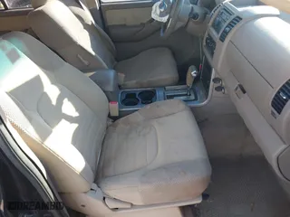 2012 Nissan Pathfinder SV with VIN 5N1AR1NN3CC620795, listed as a IAAI auction lot 41195522 with 120,930 mi miles. Bid and sale history available at carsss.com. Image 5.
