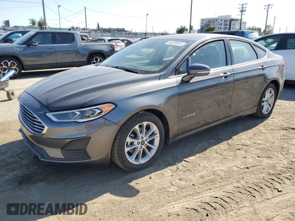 2020 Ford Fusion SE z VIN 3FA6P0LU0LR258405, wystawiony jako Copart lot #56320815 z przebiegiem 44 535 mil mil oraz Szkoda całkowita • Salvage title. Historia ofert i sprzedaży dostępna na DreamBid. Obrazek 1.