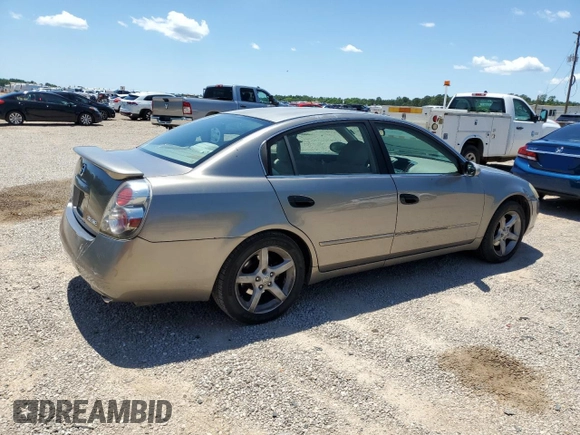 2005 Nissan Altima SE z VIN 1N4BL11D95N451242, wystawiony jako Copart lot #55942315 z przebiegiem 245 942 mil mil oraz Szkoda całkowita • Salvage title. Historia ofert i sprzedaży dostępna na DreamBid. Obrazek 3.