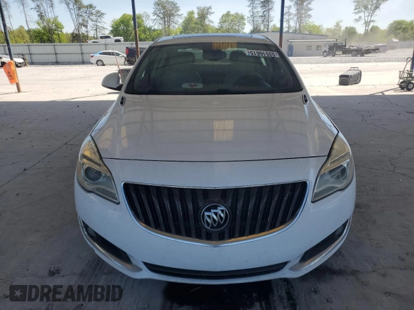 2016 Buick Regal Premium II z VIN 2G4GS5GX5G9126746, wystawiony jako Copart lot #53516615 z przebiegiem 158 909 mil mil oraz Szkoda całkowita • Salvage title. Historia ofert i sprzedaży dostępna na DreamBid. Obrazek 5.