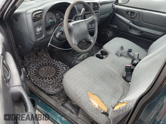 1998 GMC Sonoma with VIN 1GTCS1443W8522531, listed as a Copart auction lot 50527175 with 120,687 mi miles and Salvage Title. Bid and sale history available at carsss.com. Image 8.