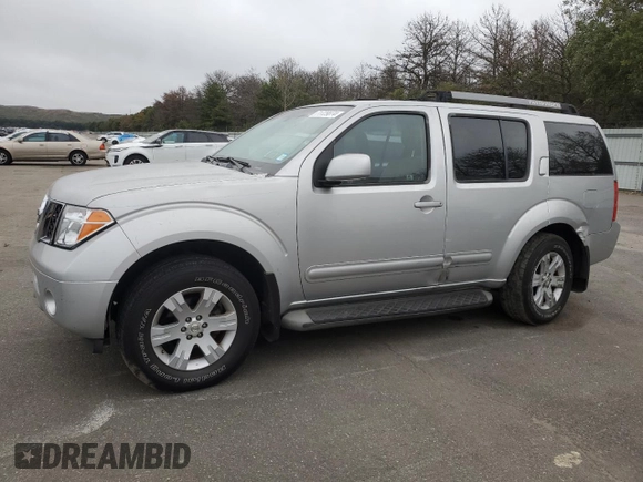 2005 Nissan Pathfinder LE with VIN 5N1AR18WX5C741945, listed as a Copart auction lot 71729874 with 130,975 mi miles and Salvage Title. Bid and sale history available at carsss.com. Image 1.