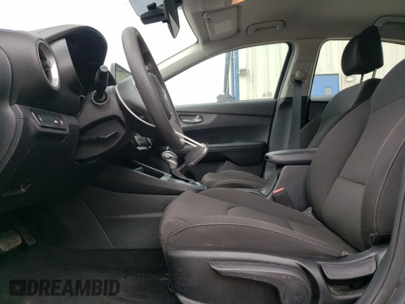 2019 Kia Forte LXS with VIN 3KPF24AD9KE032310, listed as a Copart auction lot 63468665 with 84,671 mi miles and Salvage title. Bid and sale history available at DreamBid. Image 7.