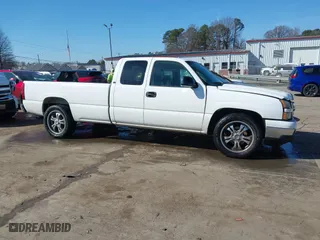 2006 Chevrolet Silverado 1500 LT1 with VIN 1GCEC19Z66E241982, listed as a IAAI auction lot 41498097 with 102,462 mi miles. Bid and sale history available at carsss.com. Image 13.