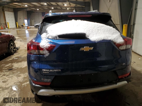 2021 Chevrolet TrailBlazer LT with VIN KL79MRSL4MB057610, listed as a Copart auction lot 39258124 with 35,808 mi miles and . Bid and sale history available at DreamBid. Image 6.