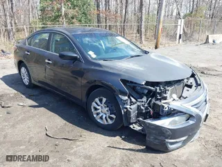 2015 Nissan Altima 2.5 SV with VIN 1N4AL3AP9FC448971, listed as a IAAI auction lot 41823714 with 117,460 mi miles. Bid and sale history available at carsss.com. Image 1.