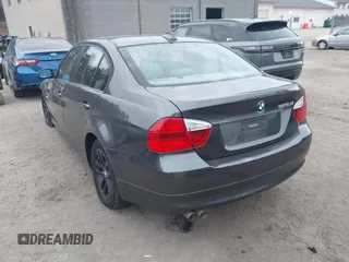 2006 BMW 3 Series 325xi with VIN WBAVD13556KV13312, listed as a IAAI auction lot 41781117 with 177,569 mi miles. Bid and sale history available at carsss.com. Image 3.