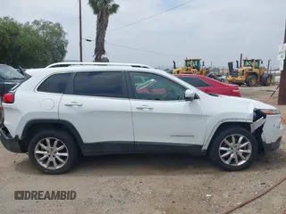 2014 Jeep Cherokee Limited with VIN 1C4PJLDB2EW173127, listed as a IAAI auction lot 42413180 with 107,871 mi miles and . Bid and sale history available at DreamBid. Image 13.