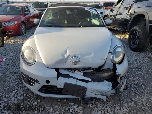 2018 Volkswagen Beetle S with VIN 3VW5DAAT7JM506557, listed as a Copart auction lot 84736194 with 34,930 mi miles and Salvage title. Bid and sale history available at DreamBid. Image 5.