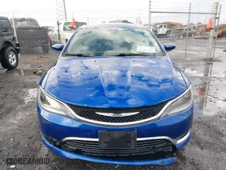 2015 Chrysler 200 Limited with VIN 1C3CCCAB0FN564401, listed as a IAAI auction lot 41687557 with 133,332 mi miles. Bid and sale history available at carsss.com. Image 12.