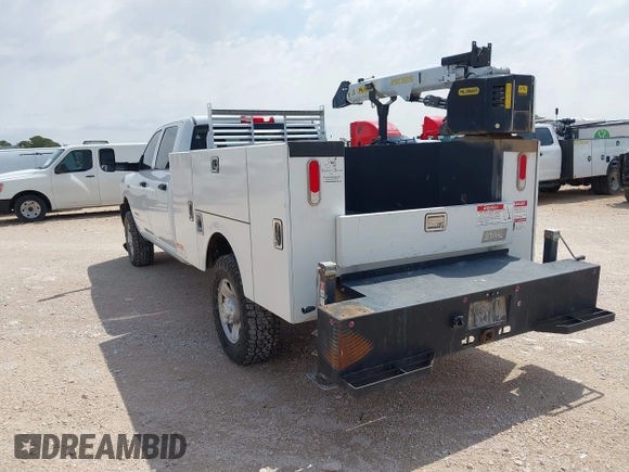 2022 Ram 2500 Tradesman with VIN 3C6UR5HJ8NG366140, listed as a IAAI auction lot 42468290 with 51,581 mi miles and . Bid and sale history available at DreamBid. Image 3.