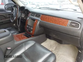 2007 Chevrolet Avalanche LTZ with VIN 3GNEC12J87G109246, listed as a IAAI auction lot 41989146 with 171,005 mi miles and . Bid and sale history available at DreamBid. Image 5.