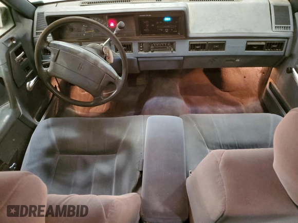 1996 Oldsmobile Cutlass Ciera with VIN 1G3AJ5547T6425095, listed as a Copart auction lot 44948715 with 168,084 mi miles and Salvage Title. Bid and sale history available at DreamBid. Image 8.