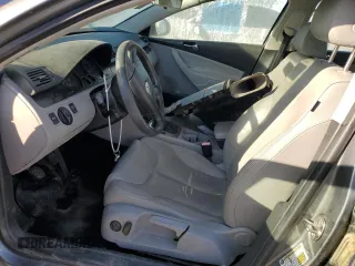 2007 Volkswagen Passat with VIN WVWGK73C47P051414, listed as a Copart auction lot 76562834 with 256,598 mi miles and Clean title. Bid and sale history available at DreamBid. Image 7.