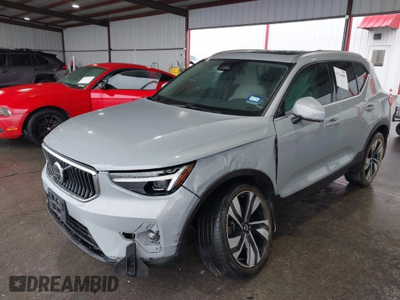 2024 Volvo XC40 с VIN YV4L12UFXR2348830, выставлен на аукционе IAAI как лот 41524099 с пробегом 26 374 миль миль и . История ставок и продаж доступна на DreamBid. Изображение 19.