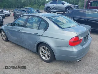 2008 BMW 3 Series 328xi with VIN WBAVC73578KP38226, listed as a IAAI auction lot 42517346 with 170,665 mi miles and . Bid and sale history available at DreamBid. Image 3.