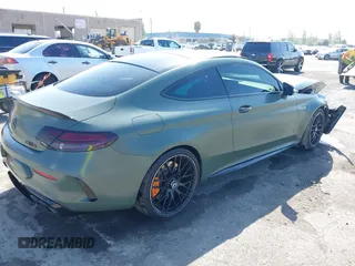 2020 Mercedes-Benz C 63 S AMG z VIN WDDWJ8HB7LF968504, wystawiony jako IAAI lot #42139661 z przebiegiem 44 586 mil mil oraz . Historia ofert i sprzedaży dostępna na DreamBid. Obrazek 4.