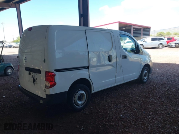 2015 Nissan NV200 S z VIN 3N6CM0KN3FK735497, wystawiony jako IAAI lot #41699156 z przebiegiem 61 581 mil mil oraz . Historia ofert i sprzedaży dostępna na DreamBid. Obrazek 4.