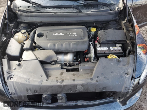 2016 Jeep Cherokee Latitude with VIN 1C4PJMCB2GW199589, listed as a Copart auction lot 46956455 with 105,080 mi miles and Salvage Title. Bid and sale history available at DreamBid. Image 13.