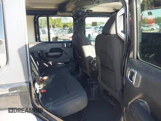 2021 Jeep Wrangler Unlimited Sport S с VIN 1C4HJXDN9MW770876, выставлен на аукционе IAAI как лот 40630311 с пробегом 62 235 миль миль и . История ставок и продаж доступна на DreamBid. Изображение 8.
