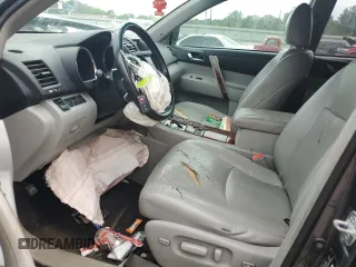 2012 Toyota Highlander Limited z VIN 5TDYK3EH4CS076738, wystawiony jako Copart lot #58552115 z przebiegiem 298 533 mil mil oraz Szkoda całkowita • Salvage title. Historia ofert i sprzedaży dostępna na DreamBid. Obrazek 7.
