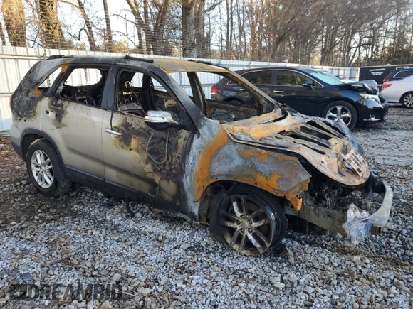 2015 Kia Sorento LX with VIN 5XYKT4A67FG586872, listed as a Copart auction lot 87536815 with Not Provided miles and Non Repairable. Bid and sale history available at carsss.com. Image 4.