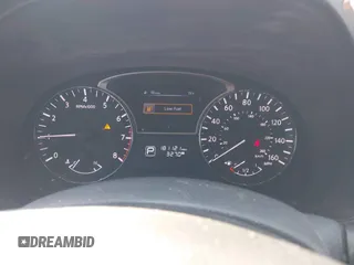 2014 Nissan Pathfinder S z VIN 5N1AR2MN0EC631828, wystawiony jako IAAI lot #42000263 z przebiegiem 181 121 mil mil oraz . Historia ofert i sprzedaży dostępna na DreamBid. Obrazek 7.