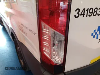 2017 Ford Transit z VIN 1FTYE1YM7HKA68331, wystawiony jako IAAI lot #42844533 z przebiegiem 223 598 mil mil oraz . Historia ofert i sprzedaży dostępna na DreamBid. Obrazek 11.