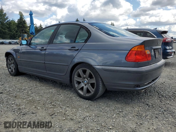 2001 BMW 3 Series 325i with VIN WBAAV33421FU88529, listed as a Copart auction lot 68473354 with 158,806 mi miles and Salvage Title. Bid and sale history available at carsss.com. Image 2.