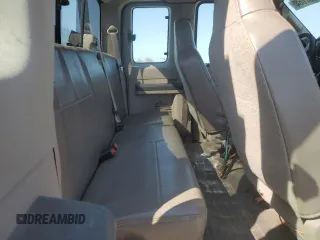 2008 Ford F-250 с VIN 1FDSX21518EE15977, выставлен на аукционе Copart как лот 71937864 с пробегом 183 532 миль миль и Чистый • Clean title. История ставок и продаж доступна на DreamBid. Изображение 10.
