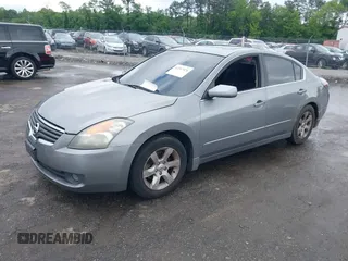2009 Nissan Altima 2.5 z VIN 1N4AL21E09N492438, wystawiony jako IAAI lot #42267476 z przebiegiem 142 530 mil mil oraz . Historia ofert i sprzedaży dostępna na DreamBid. Obrazek 2.