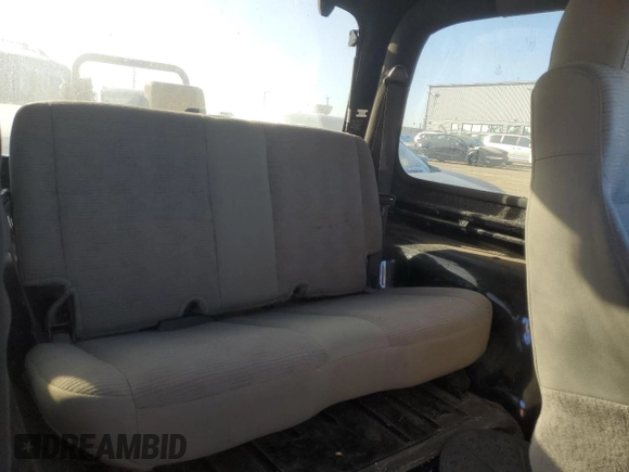 2005 Jeep Wrangler SE with VIN 1J4FA291X5P340277, listed as a Copart auction lot 88562825 with 224,475 mi miles and Clean Title. Bid and sale history available at carsss.com. Image 10.