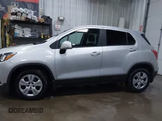 2019 Chevrolet Trax LS with VIN 3GNCJKSB5KL180268, listed as a IAAI auction lot 41506873 with 63,993 mi miles. Bid and sale history available at carsss.com. Image 14.