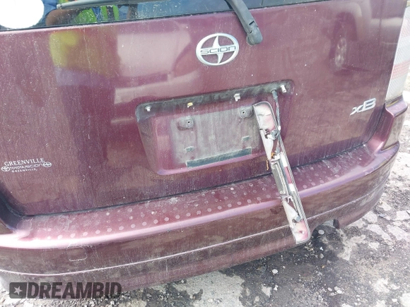 2005 Scion xB z VIN JTLKT324350199137, wystawiony jako IAAI lot #42156892 z przebiegiem 178 592 mil mil oraz . Historia ofert i sprzedaży dostępna na DreamBid. Obrazek 16.