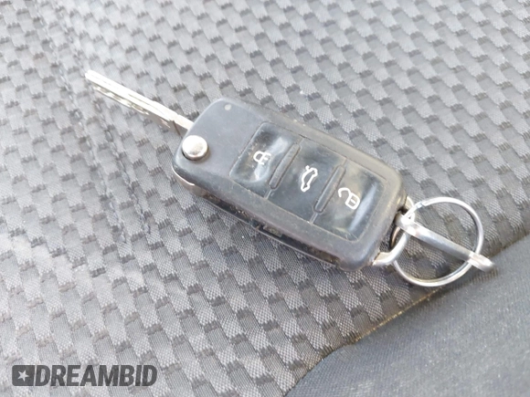 2012 Volkswagen Jetta S с VIN 3VW2K7AJ2CM417329, выставлен на аукционе IAAI как лот 41972316 с пробегом 200 299 миль миль и . История ставок и продаж доступна на DreamBid. Изображение 11.