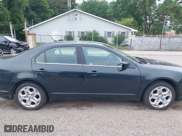 2010 Ford Fusion SE with VIN 3FAHP0HG3AR255152, listed as a IAAI auction lot 42650515 with 33,236 mi miles and . Bid and sale history available at DreamBid. Image 14.